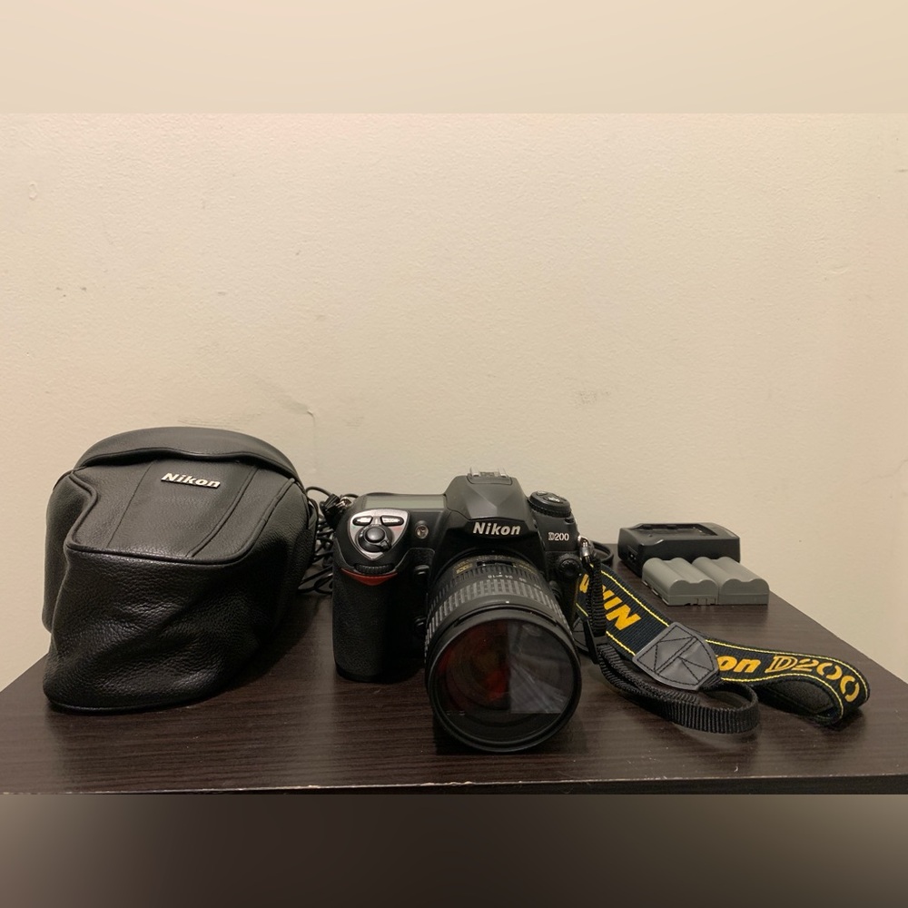 Nikon D200 Camera Bundle